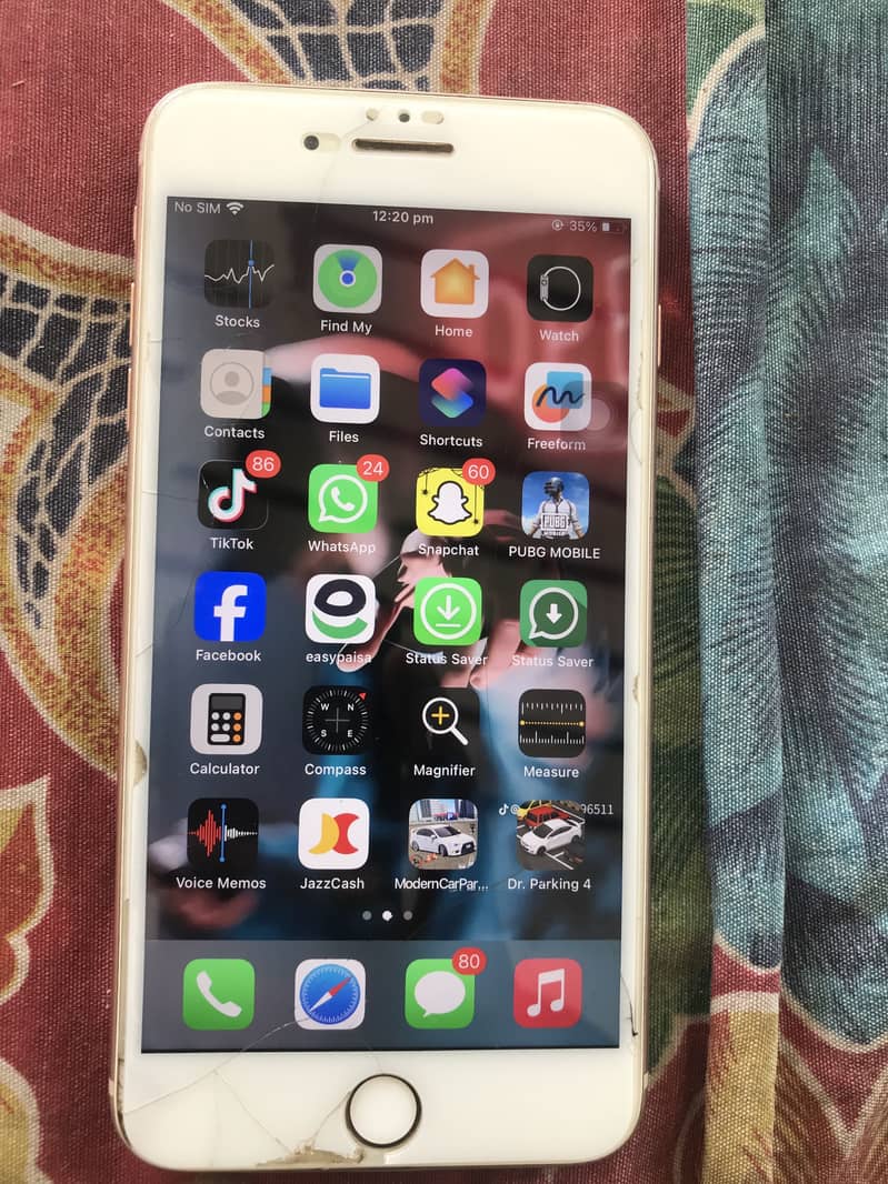 Apple iPhone 8 Plus 1