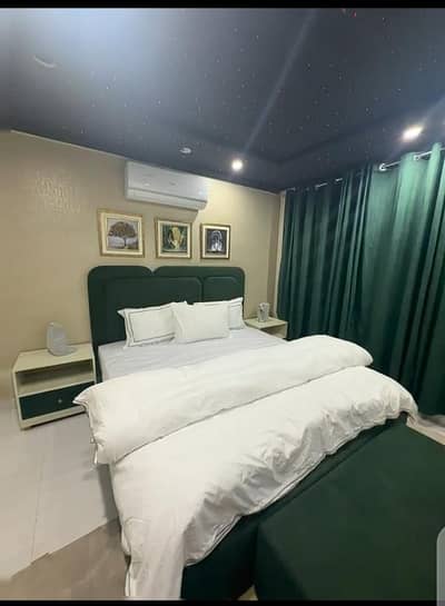 SHORT STAY DAILY BASIS ON RENT LUXURY APARTMENTS IN BAHRIA TOWN LHR