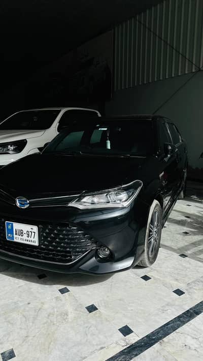 Toyota Corolla Axio 2016