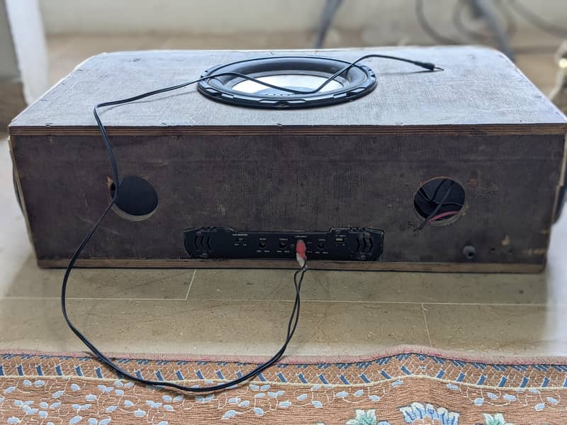 speakers 1