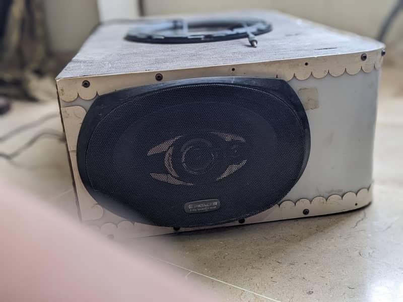 speakers 5