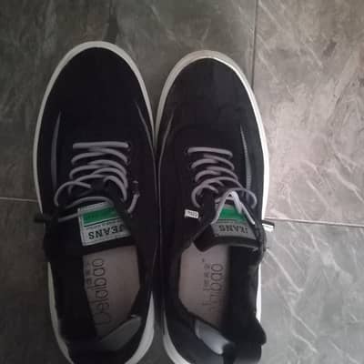 8 out of 10 shoes available in good price