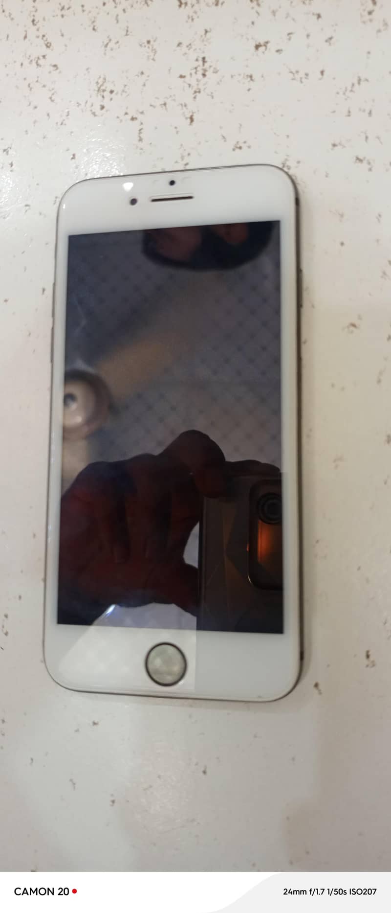 Apple iPhone 8 0