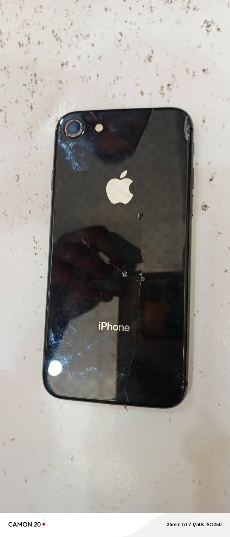 Apple iPhone 8 3