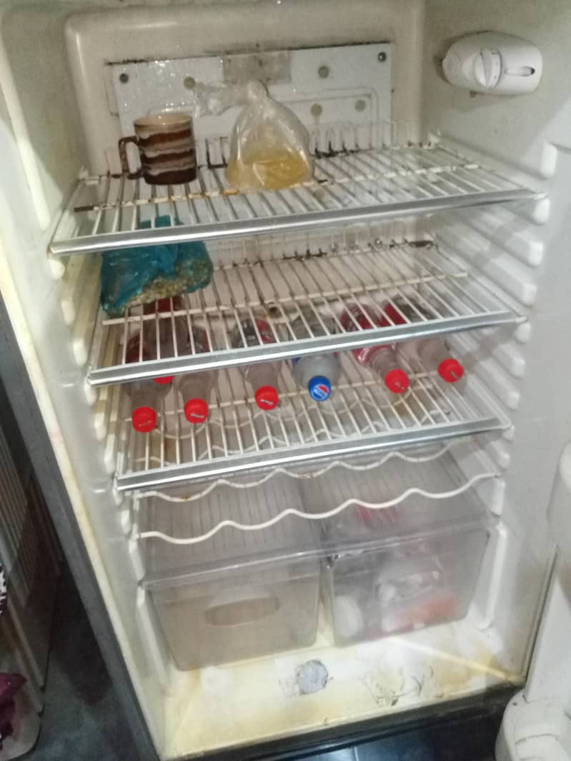 Orient fridge 3