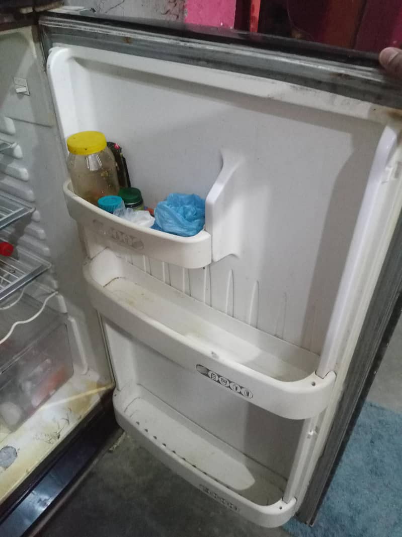 Orient fridge 4