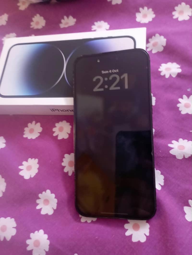 iPhone 14 Pro Max 0
