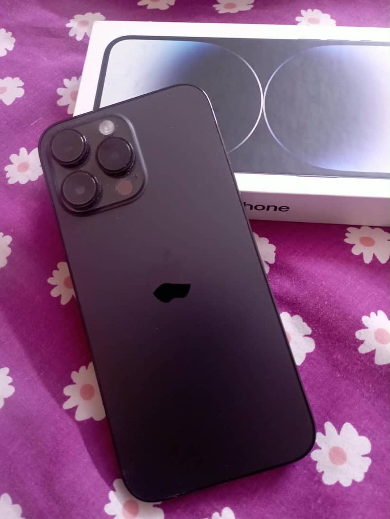 iPhone 14 Pro Max 2