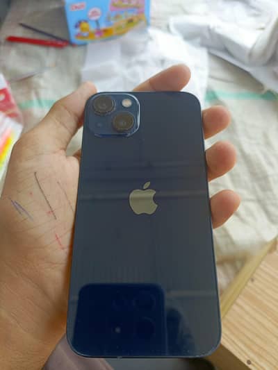 Apple iPhone 13
