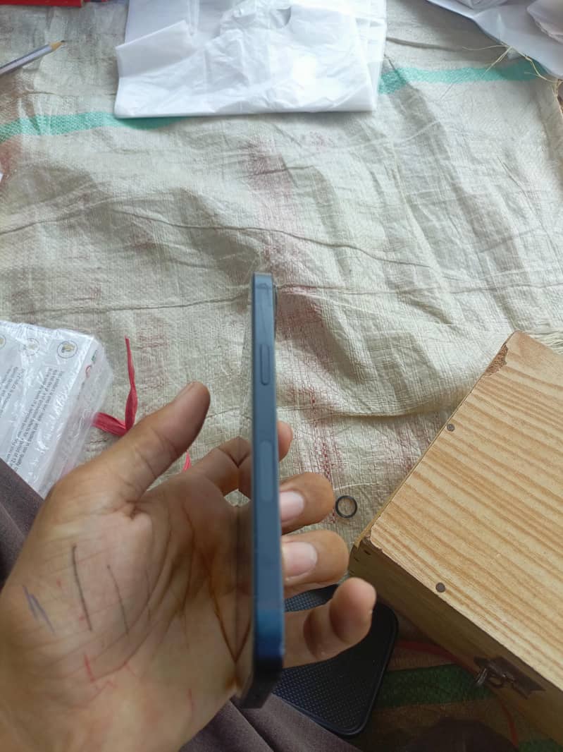 Apple iPhone 13 3