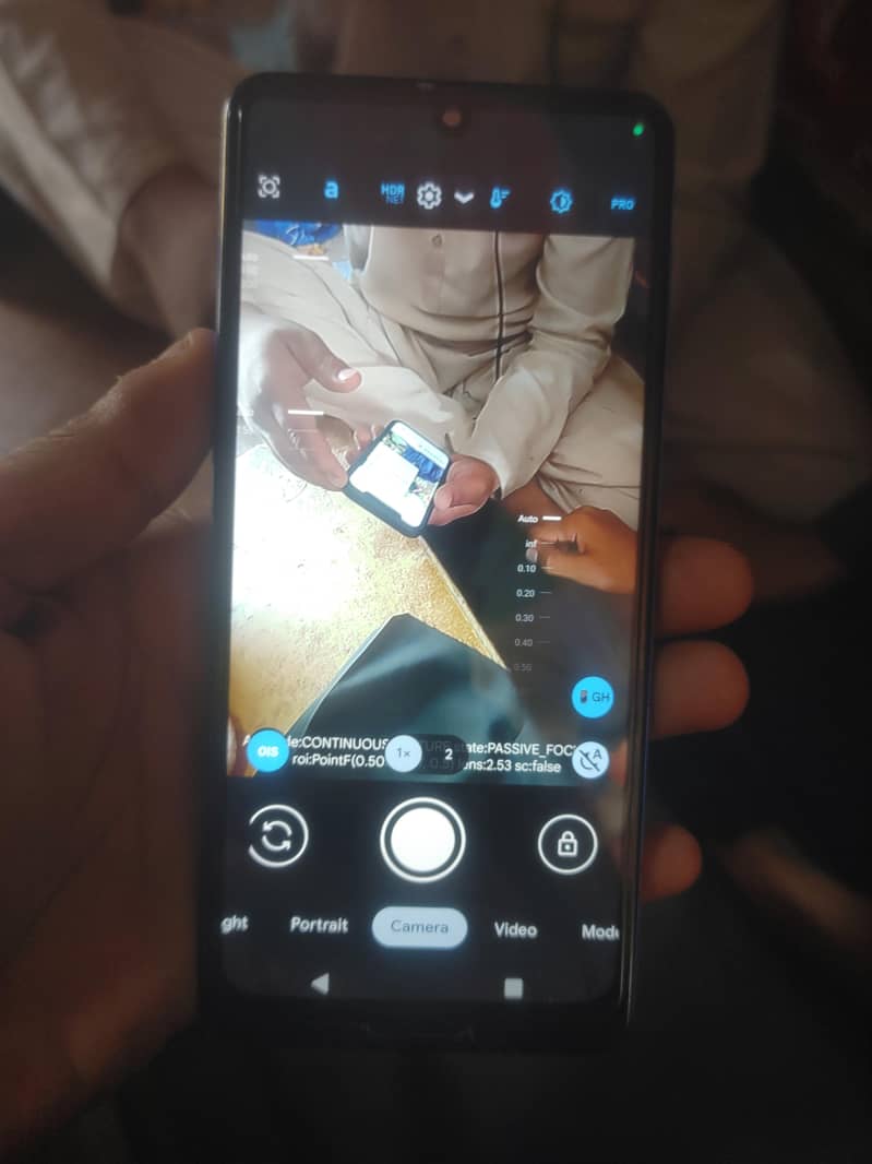 Sharp Aquos R5G 7