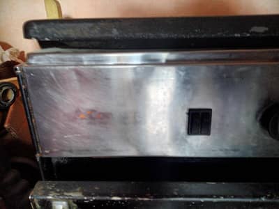 5 Burner Large Gas Stove for Sale – Rs. 14,000