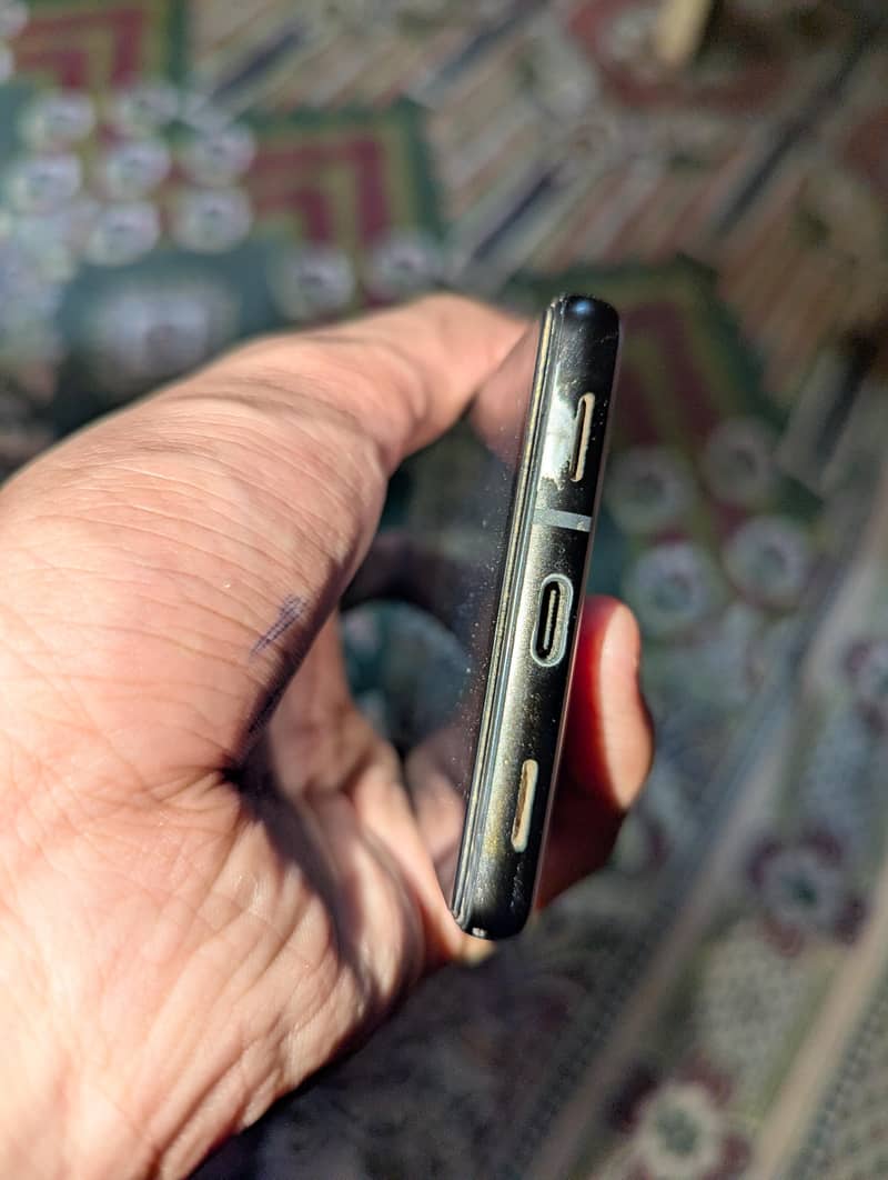 Google Pixel 6a 4