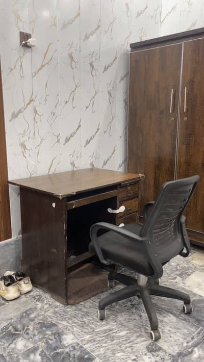 Laptop table and chair