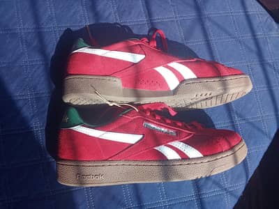Reebok Club C grounds UK sneakers in flash red shoes