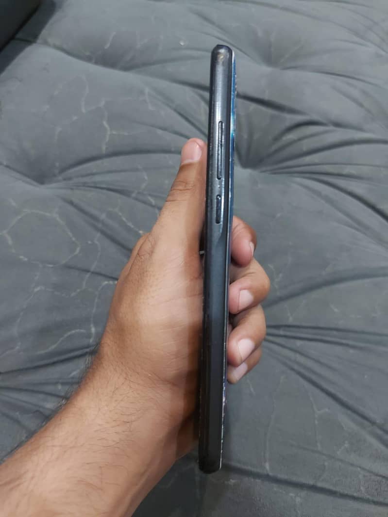 Alcatel 1SE 6