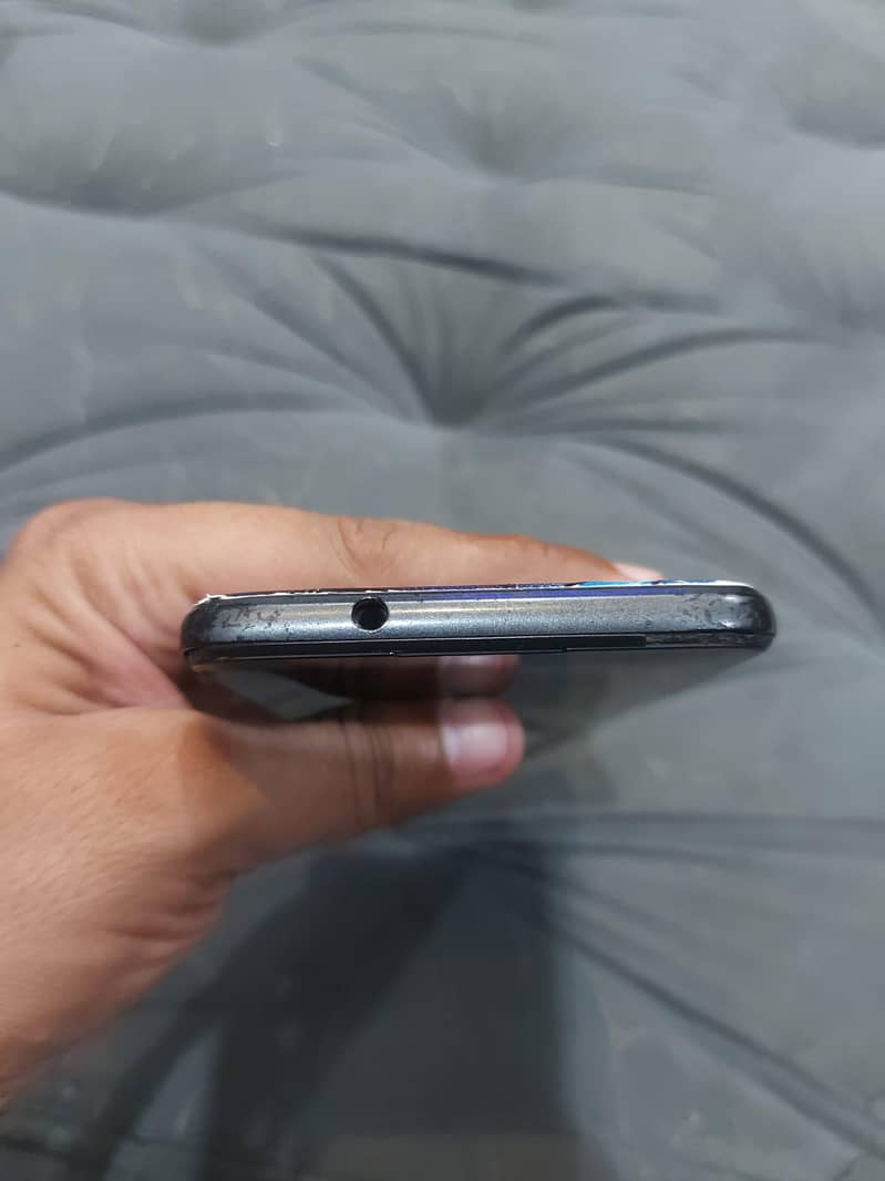 Alcatel 1SE 7