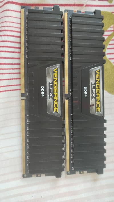 Corsair Vengeance LPX 16GB (2x8GB) DDR4 3000MHz Kit