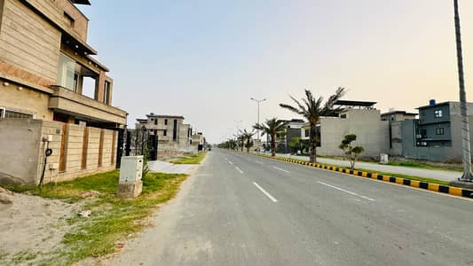 Transfer Free 10 Marla Plot for Sale in Imperial Block, Park View City Lahore