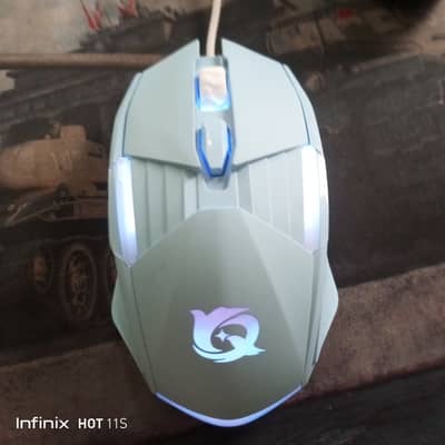 Gaming mouse with mouse pad