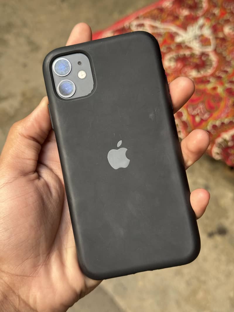 Apple iPhone 11 0