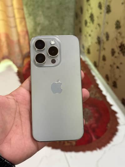 Apple iPhone 15 Pro