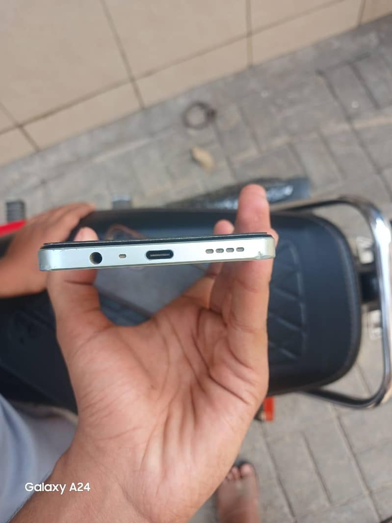 Realme Note 60x 3