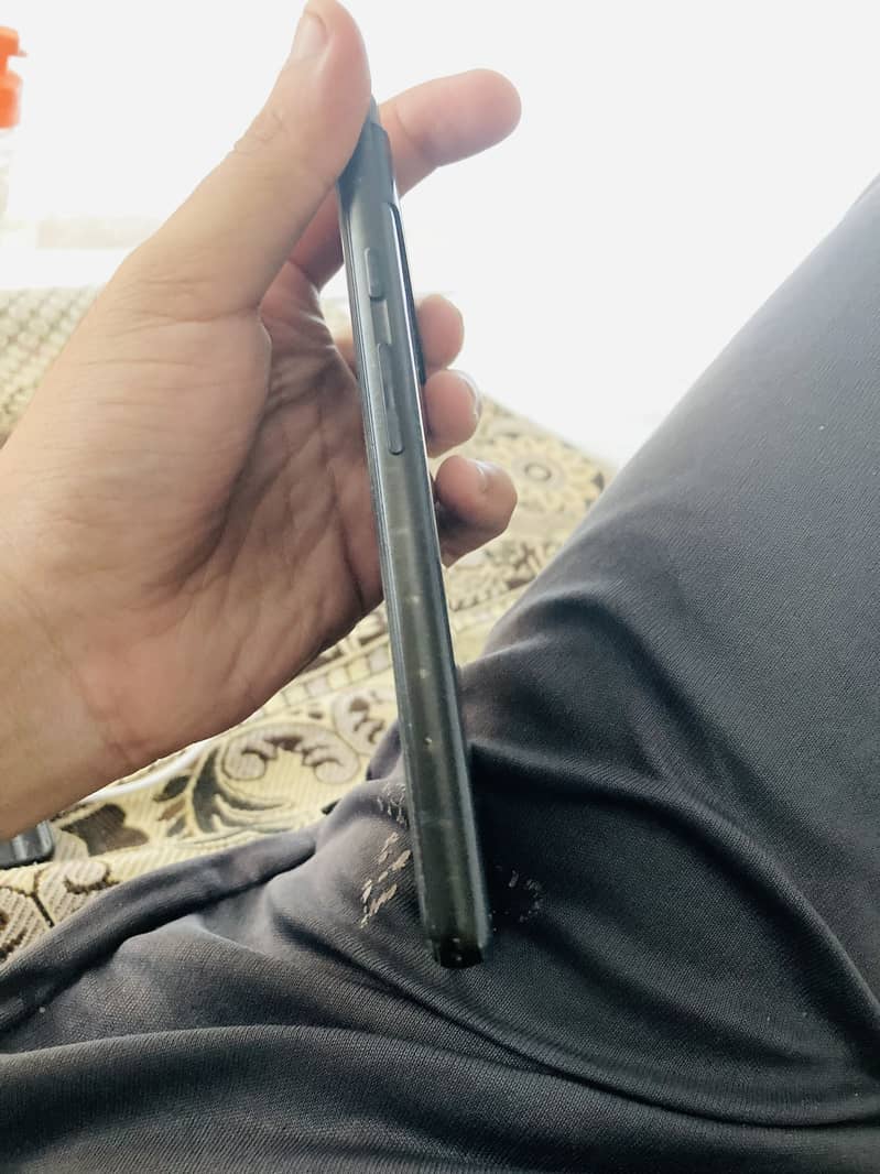 Google Pixel 6a 3