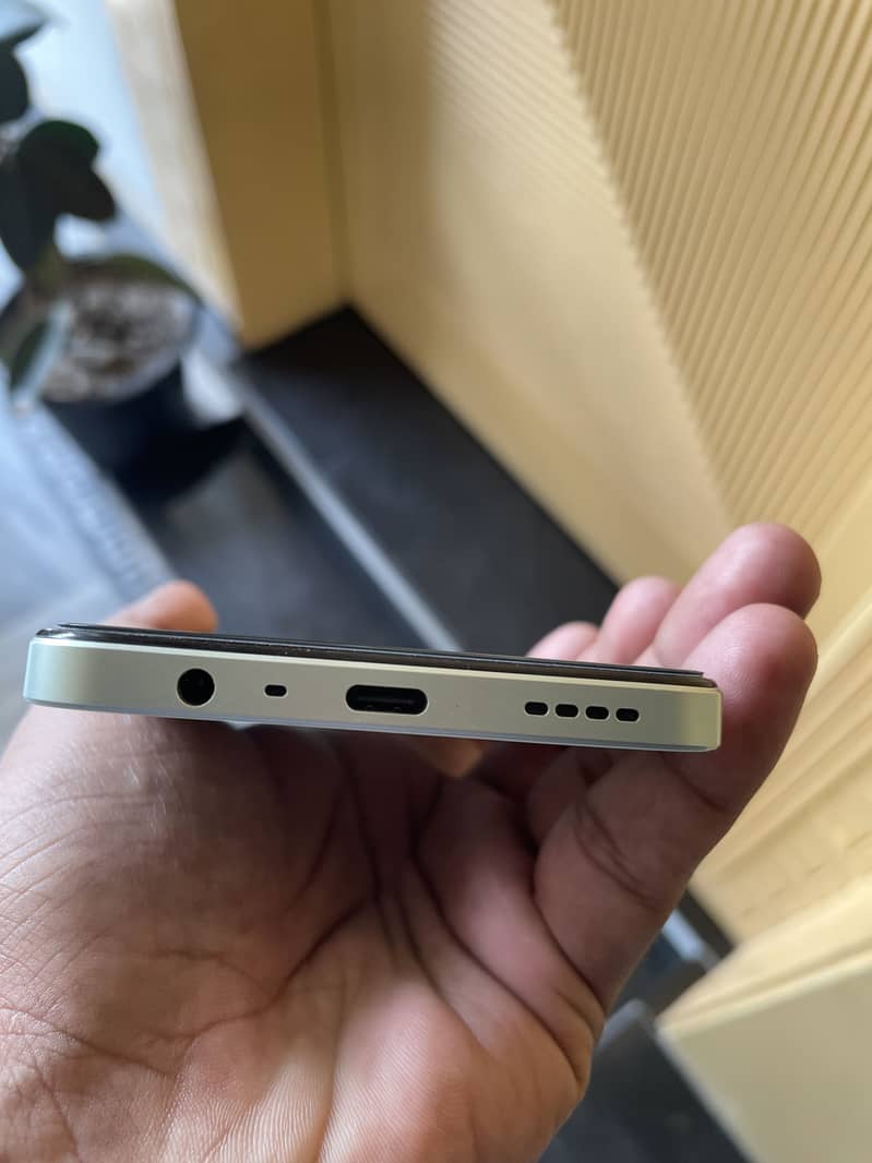 Realme Note 60x 6