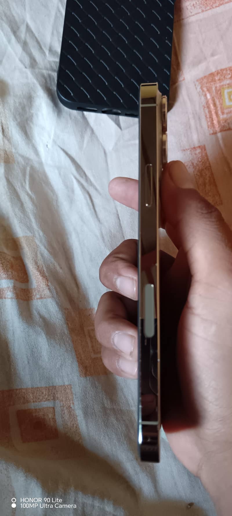 Apple iPhone 13 Pro Max 2