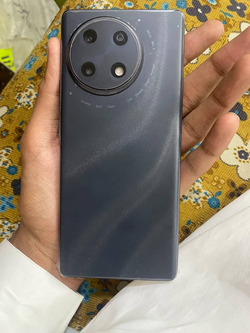 Tecno CAMON 30S 0