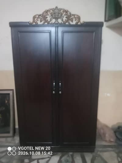 chinyoti pure solid almirah for sale