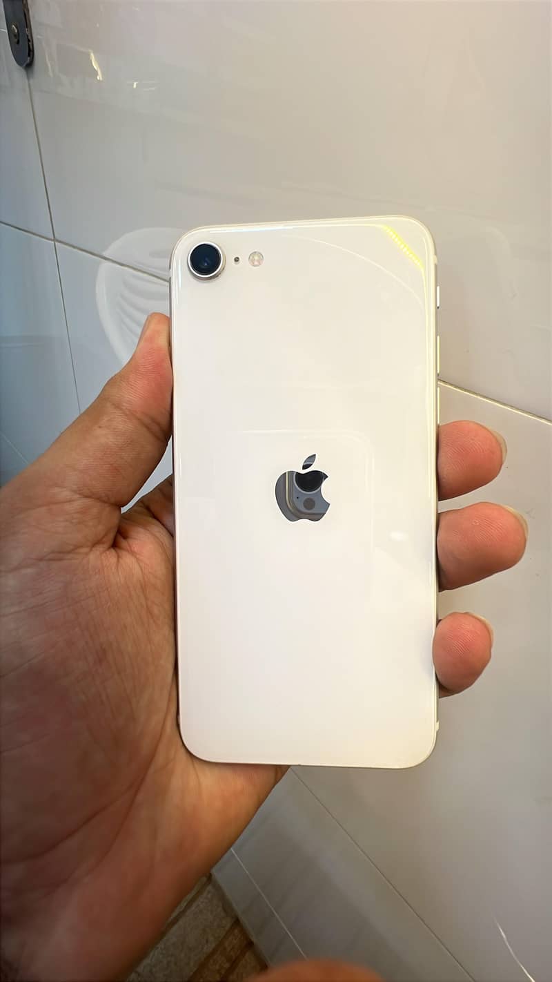 Apple iPhone SE 0