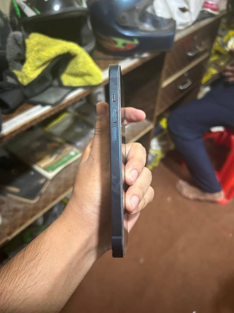 Iphone 14 3