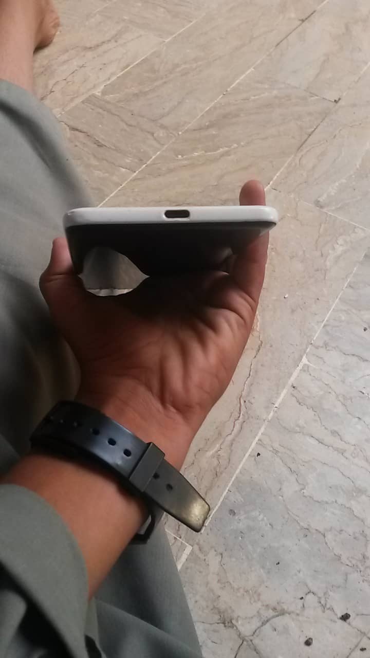 Google Pixel 2 XL 3