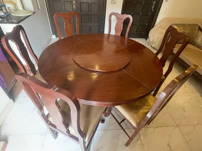 Dining table and 6 chairs
