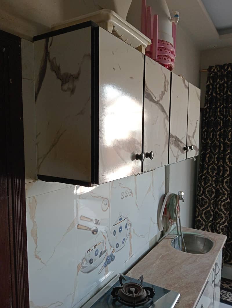 Movable complete kitchen cabine for medium kitchen 1