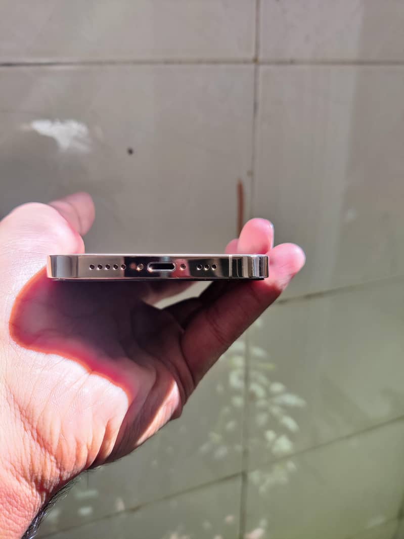 iPhone 12 Pro | sim working 1