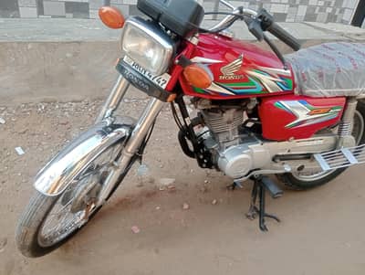 honda 125 2023  in lush mint condition