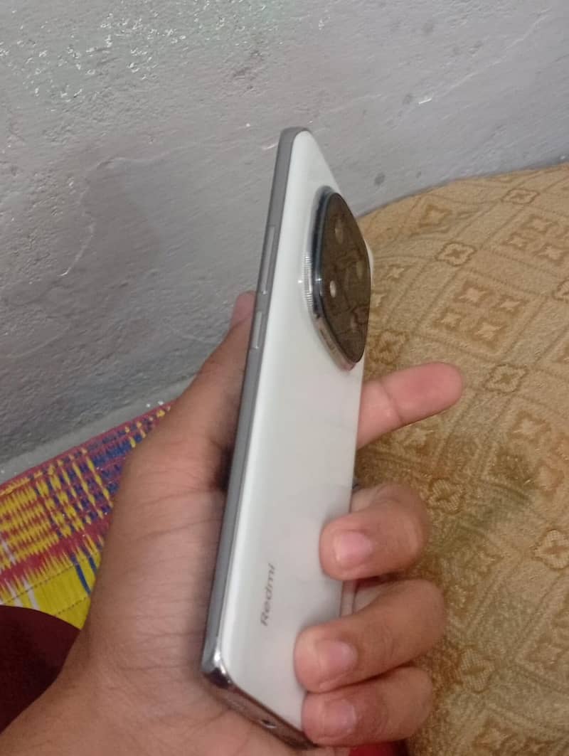 Xiaomi Redmi Note 14 Pro Plus 2