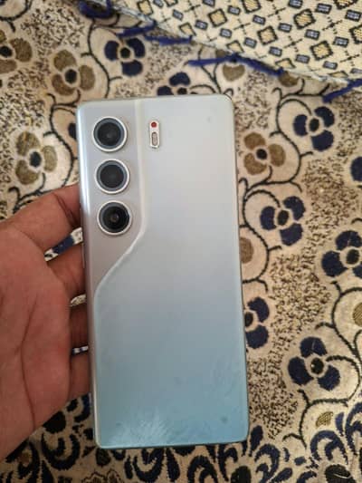 Tecno CAMON 40 Pro