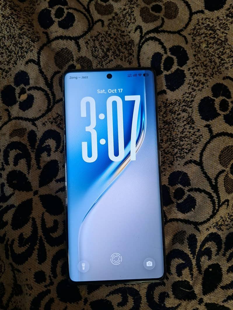 Tecno CAMON 40 Pro 2