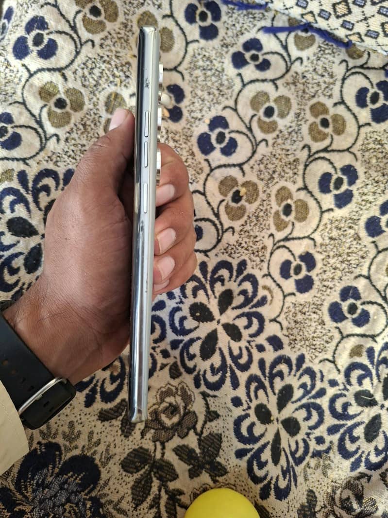 Tecno CAMON 40 Pro 3