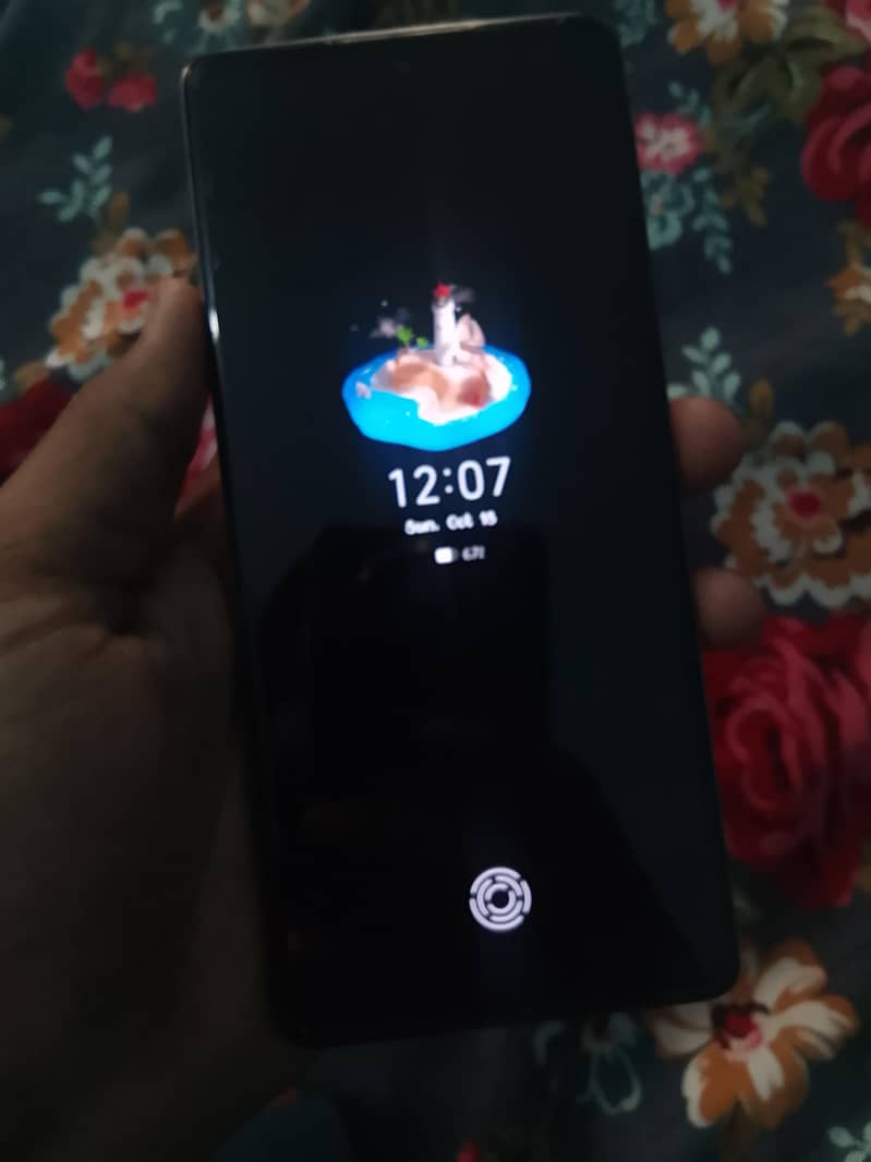 Tecno CAMON 30 9