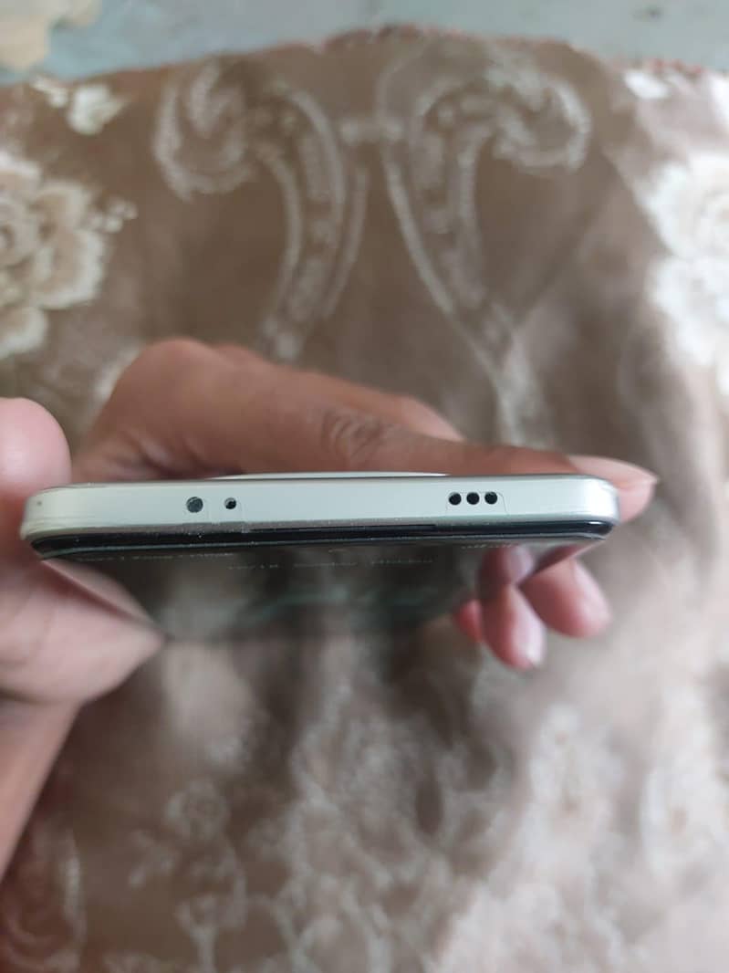 Xiaomi Redmi Note 15 Pro 4