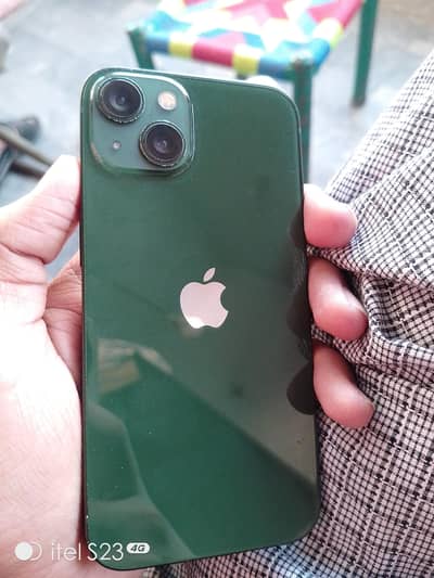 Apple iPhone 13