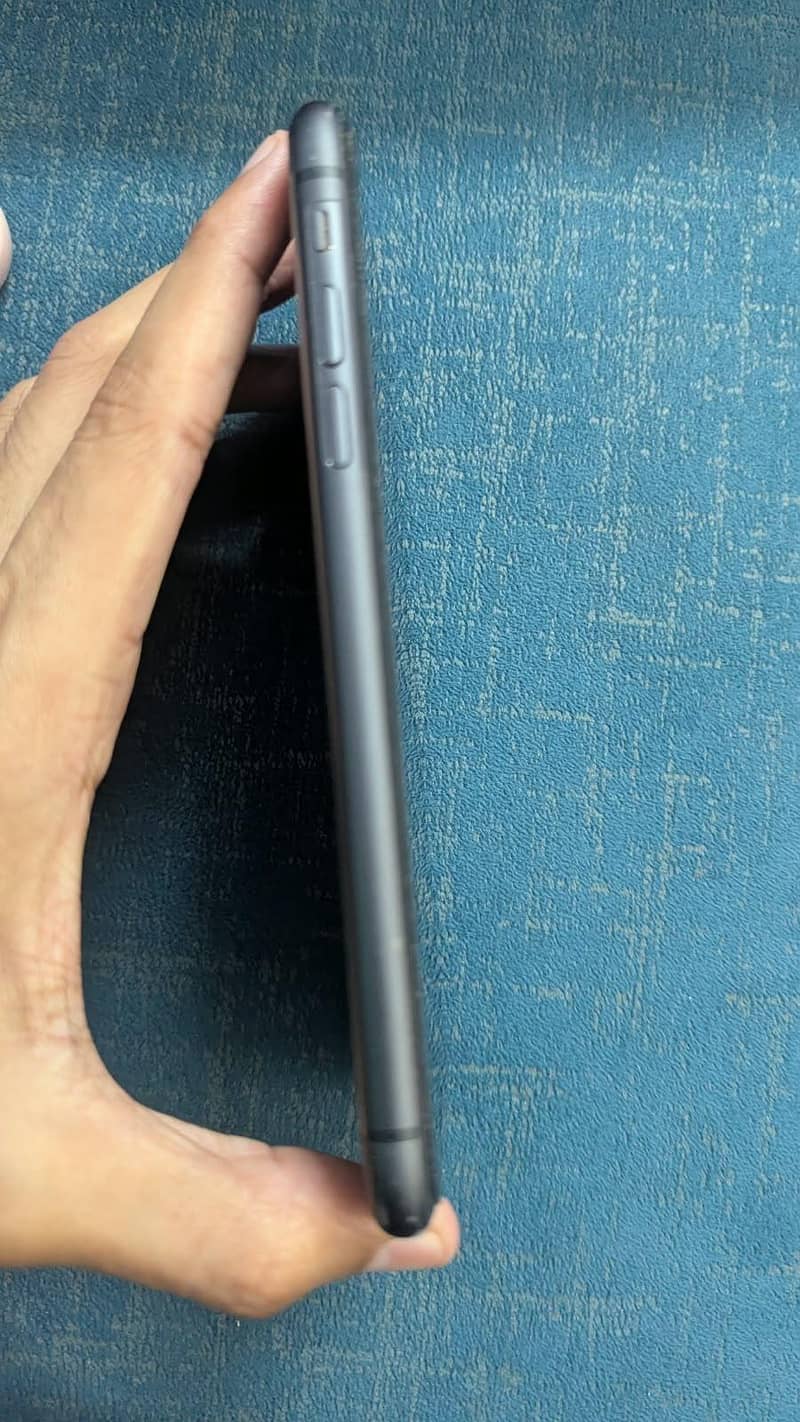 Apple iPhone 11 2