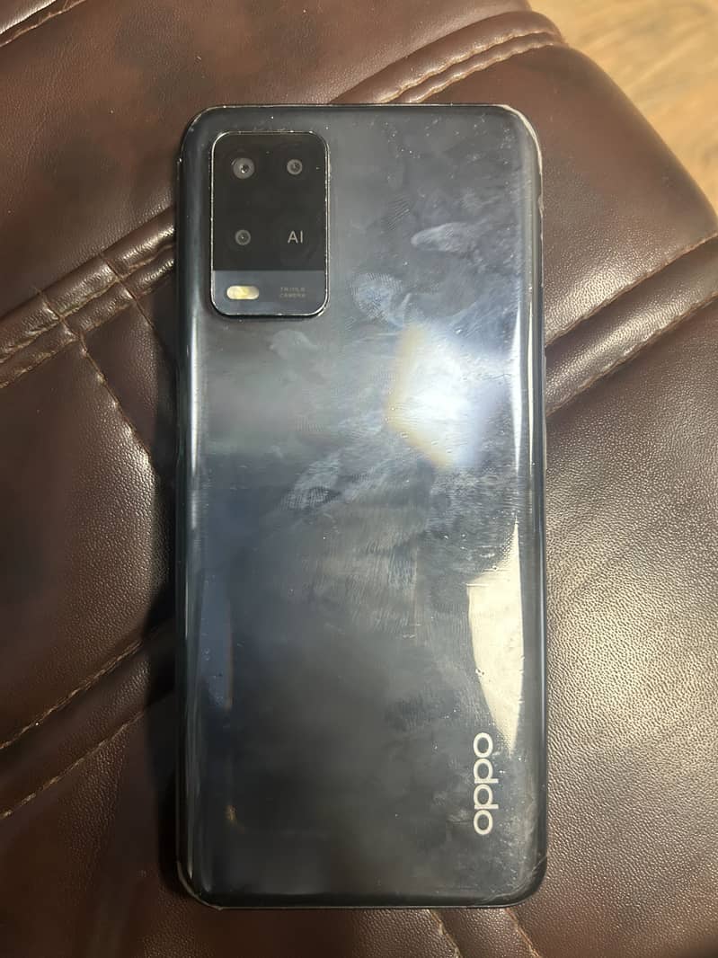 OPPO A54 4