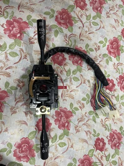 Mehran combination switch Bilkul new hai bas 2 din use hai