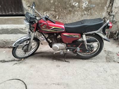 Honda 125 17 model
